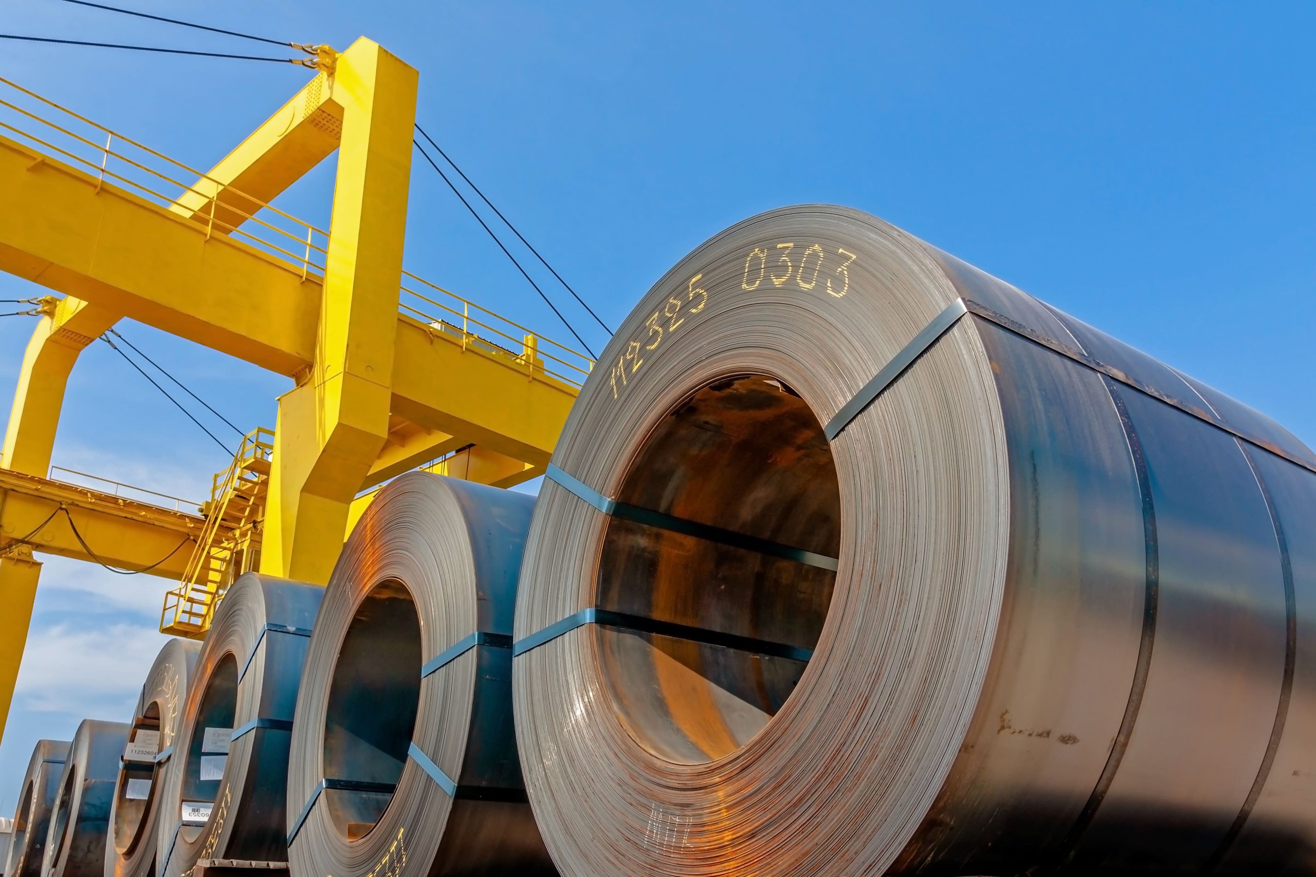 Cesan overhead crane for steel material handling