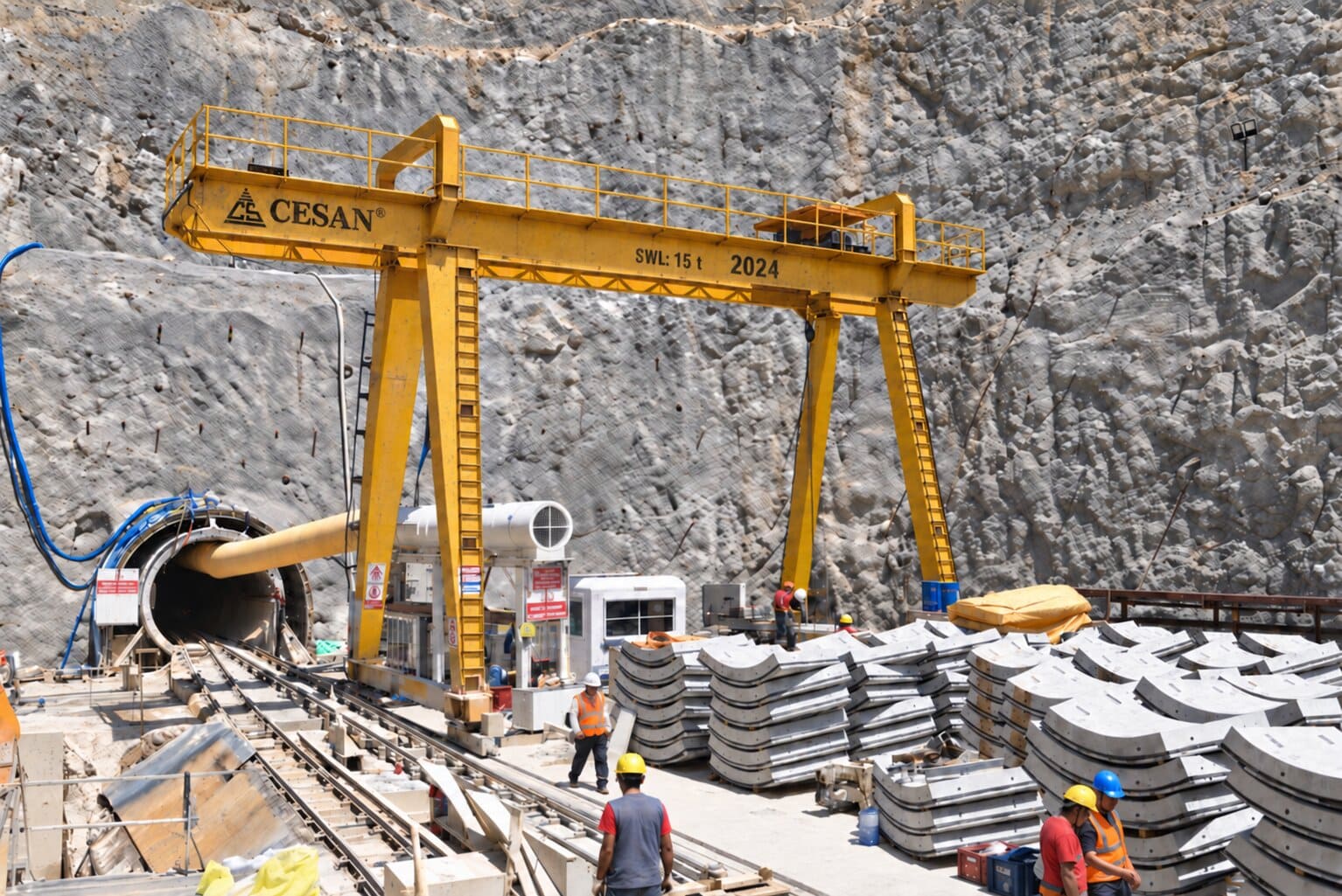 Cesan industrial gantry crane installation