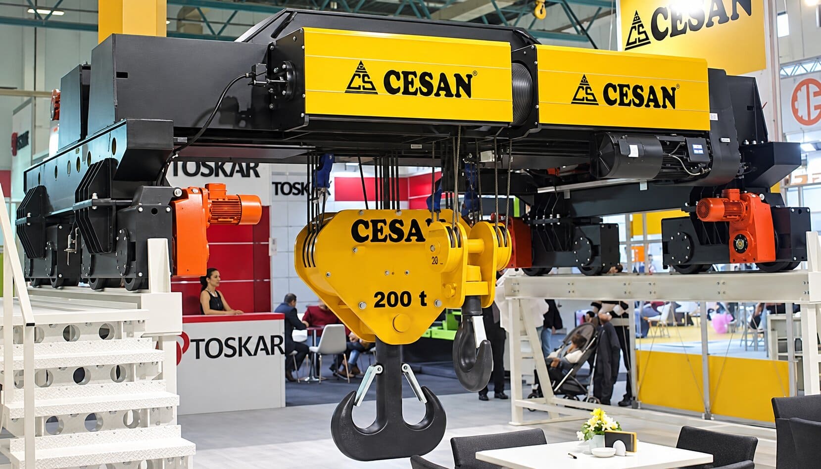 Cesan electric hoist displayed at an industrial exhibition