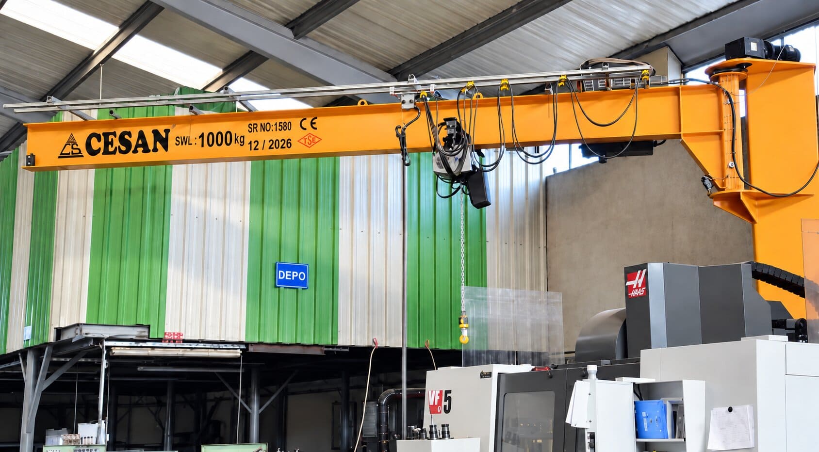 Cesan industrial jib crane installation